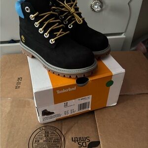 Brand New! Timberland Kids Black Nubuck Boots Size 12